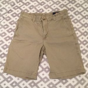 Vineyard Vines khaki shorts
